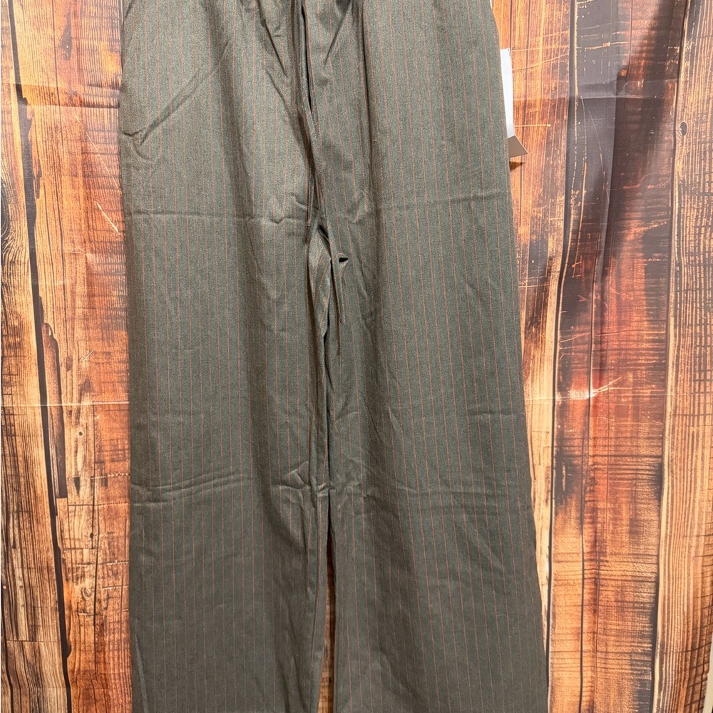Lumiere Gray Wide-Leg Trousers with Red Pinstripes